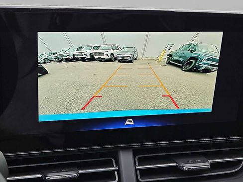 New 2025 Chevrolet Trax ACTIV w/ Driver Confidence Package image 12