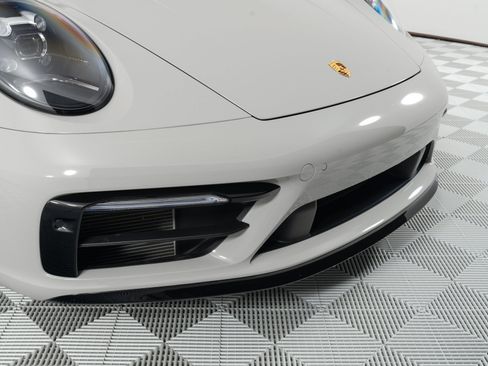 Used 2024 Porsche 911 Carrera RWD image 51