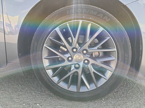 Used 2018 Lexus ES 350 image 9