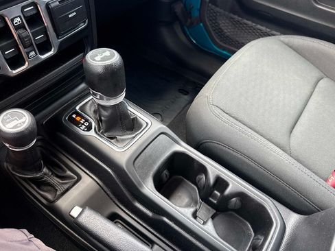 Used 2020 Jeep Wrangler Unlimited Sport S AWD/4WD image 24