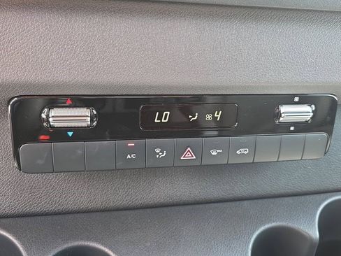 Used 2025 Mercedes-Benz Sprinter 2500 image 29