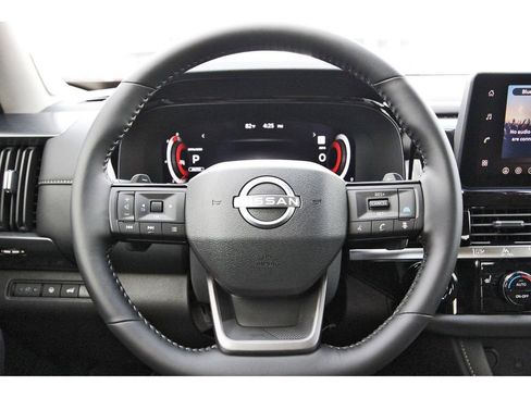 New 2026 Nissan Pathfinder SL w/ SL Premium Package image 11