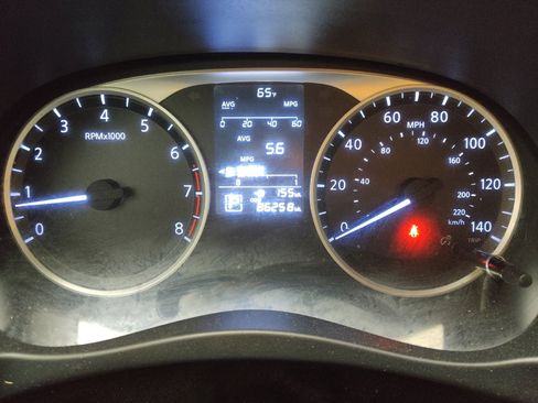 Used 2020 Nissan Kicks S image 23