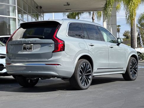 New 2026 Volvo XC90 T8 Ultra w/ Lounge Package image 5
