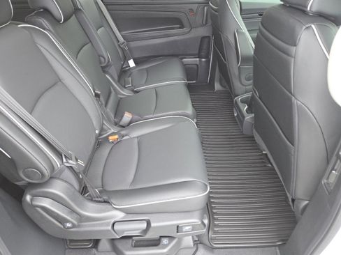 New 2026 Honda Odyssey Touring image 26