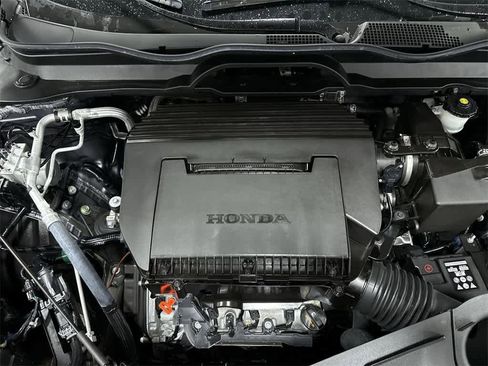 Used 2024 Honda Pilot Touring image 12