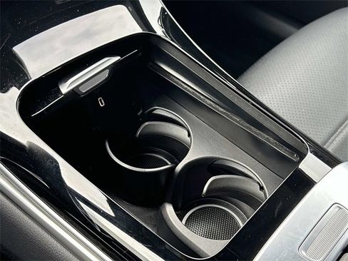 Certified 2025 Mercedes-Benz GLC 300 4MATIC image 30
