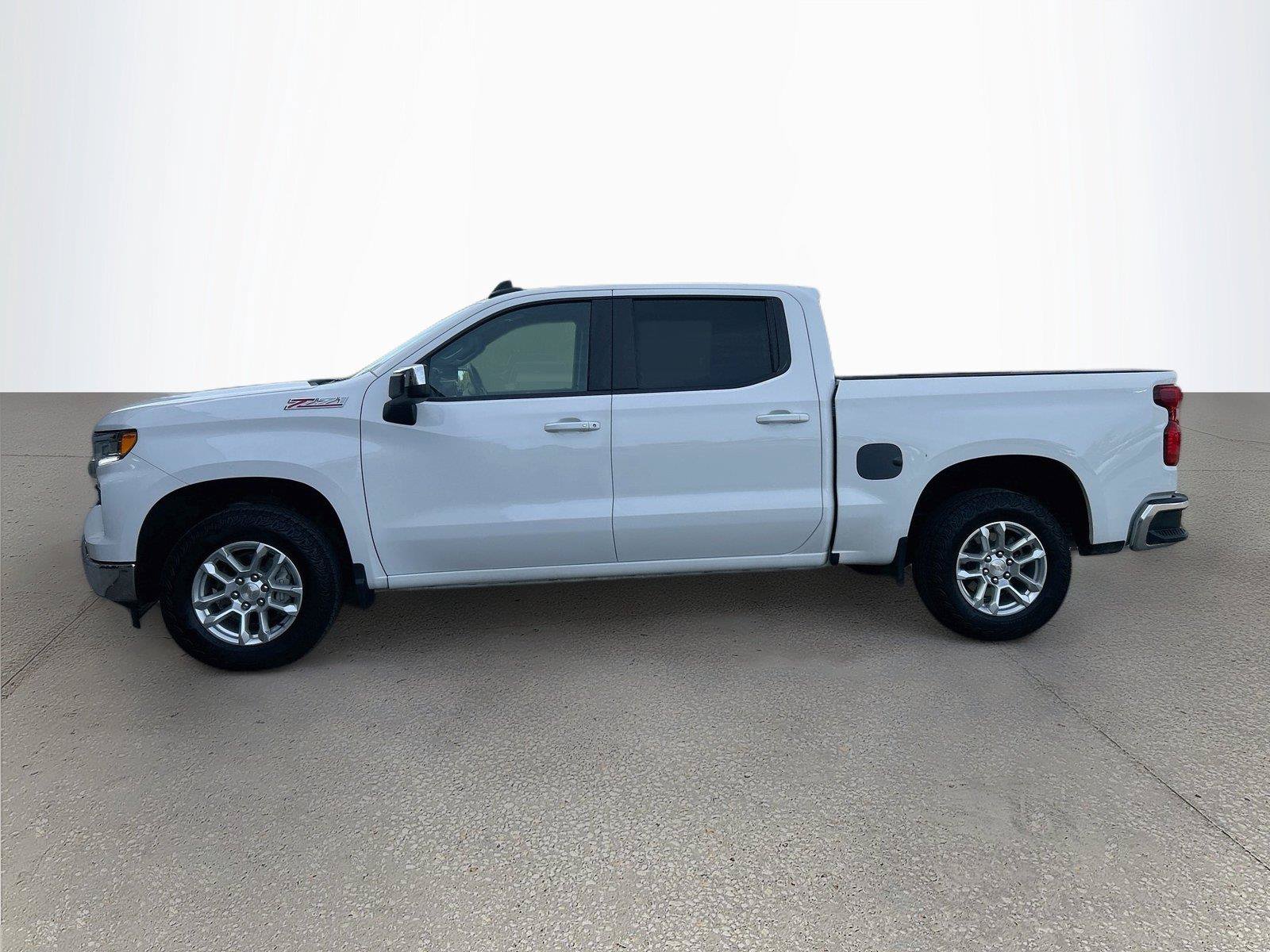 Used 2025 Chevrolet Silverado 1500 LT AWD/4WD image 7