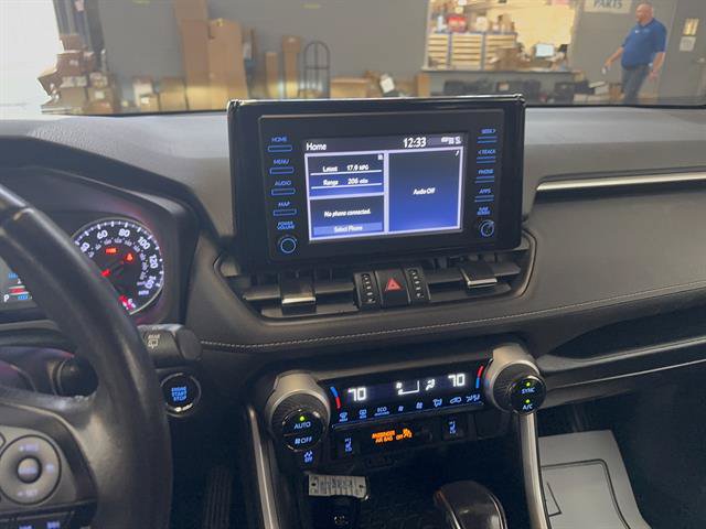 Used 2019 Toyota RAV4 XLE Premium w/ Cold Weather Package AWD/4WD image 13