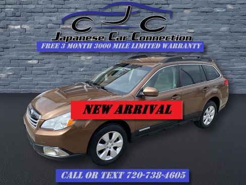 Used 2011 Subaru Outback 2.5i Premium w/ All-Weather Pkg AWD/4WD image 1