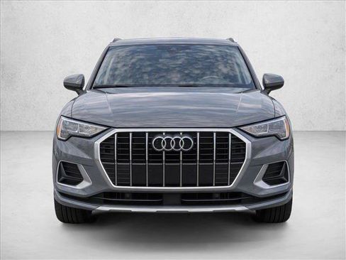 Used 2020 Audi Q3 2.0T Premium w/ Convenience Package AWD/4WD image 2