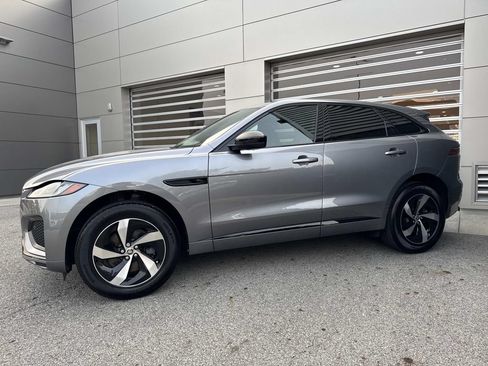 Certified 2024 Jaguar F-PACE R-Dynamic S AWD/4WD image 3