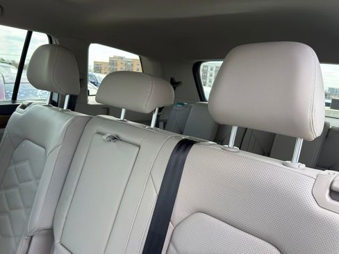 New 2026 Volkswagen Atlas SE FWD image 33