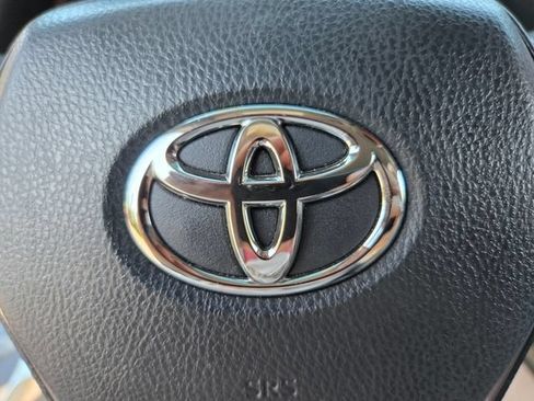 Used 2024 Toyota Camry SE FWD image 31