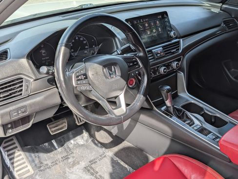 Used 2018 Honda Accord Sport image 17
