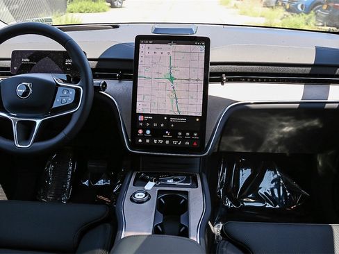 New 2025 Volvo EX90 Ultra image 14