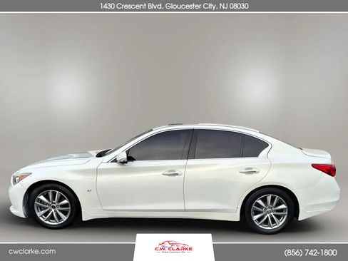 Used 2015 INFINITI Q50 Premium w/ Deluxe Touring Package image 8