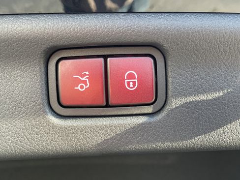 Certified 2023 Mercedes-Benz C 300 Sedan image 13