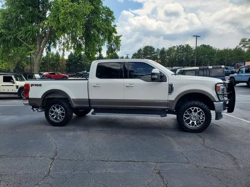 Used 2022 Ford F350 Lariat w/ Lariat Value Package AWD/4WD image 2