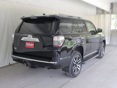 Used 2023 Toyota 4Runner Limited AWD/4WD image 8