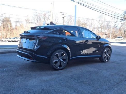 New 2025 Nissan Ariya Platinum image 7