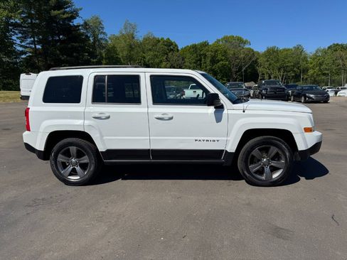 Used 2015 Jeep Patriot High Altitude AWD/4WD image 6