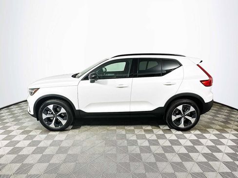 New 2026 Volvo XC40 B5 Plus w/ Protection Package Premier image 4
