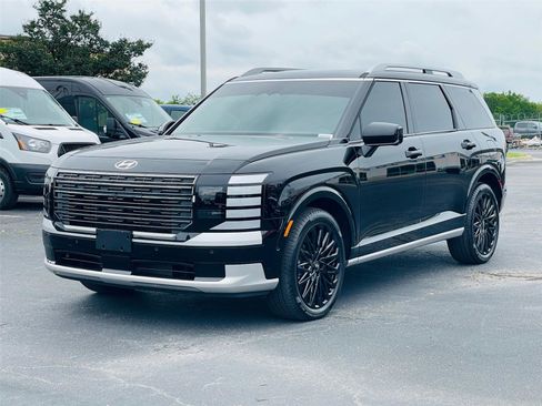 Used 2026 Hyundai Palisade Calligraphy FWD image 7