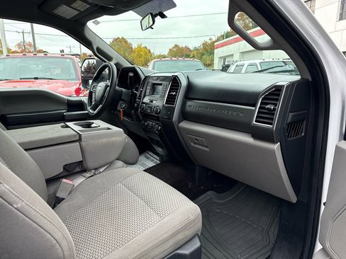 Used 2018 Ford F250 XLT w/ Snow Plow Prep Package image 7