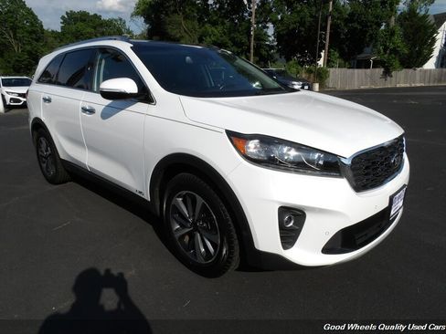 Used 2019 Kia Sorento EX w/ EX Touring Package AWD/4WD image 3