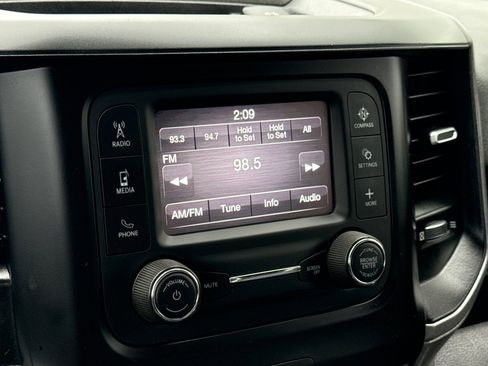 Used 2022 RAM 2500 Tradesman w/ Chrome Appearance Group image 17