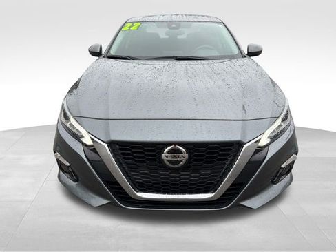 Used 2022 Nissan Altima 2.5 SL FWD image 2