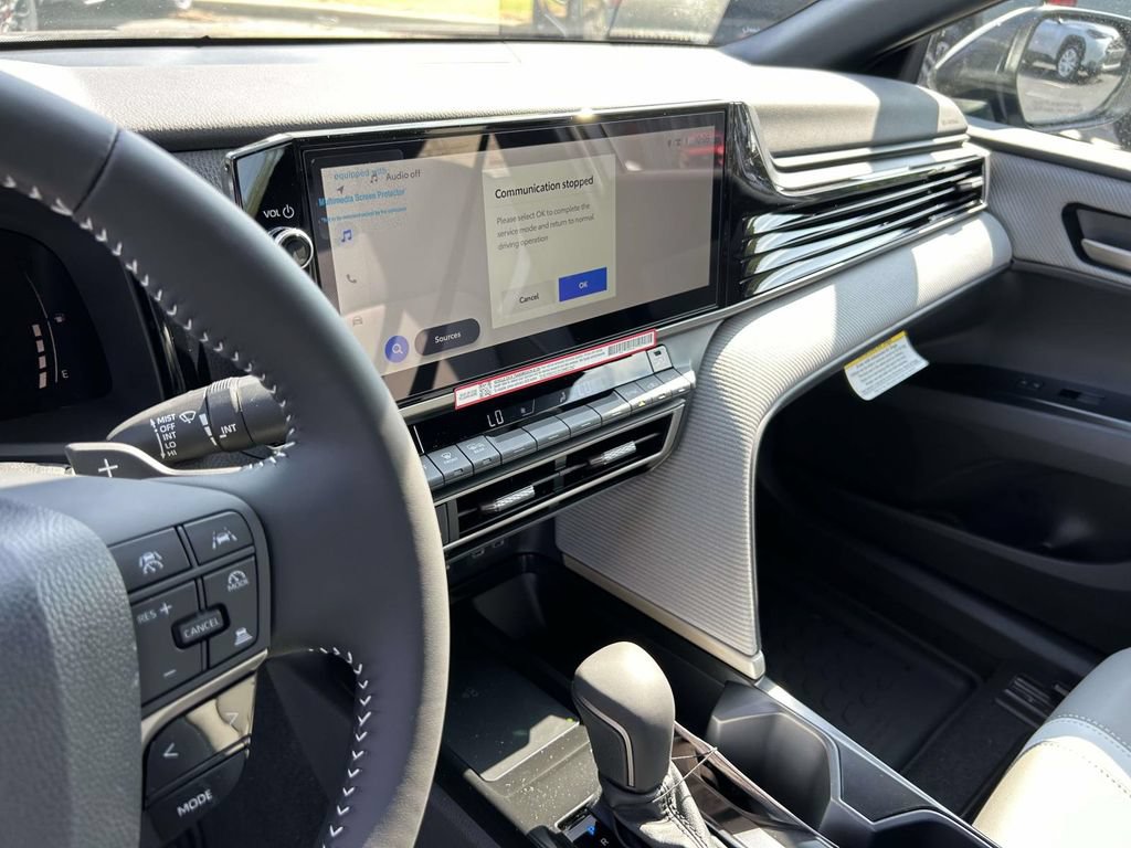 New 2026 Toyota Camry Hybrid FWD image 20