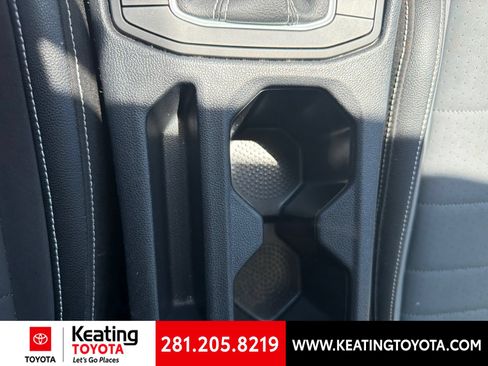 Used 2025 Volkswagen Jetta SE FWD image 18