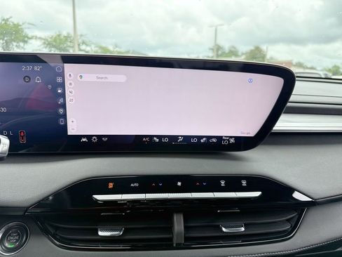 Used 2025 Buick Enclave Preferred FWD image 26