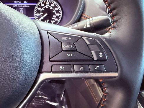 Used 2022 Nissan Sentra SR w/ Midnight Edition image 19