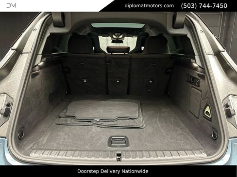 Used 2025 BMW iX xDrive50 w/ Premium Package image 44