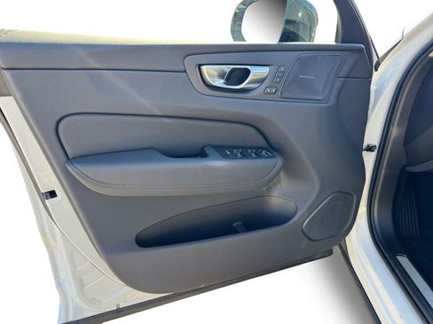New 2026 Volvo XC60 B5 Plus w/ Protection Package Premier image 10
