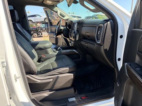 Used 2019 Chevrolet Silverado 1500 LT Trail Boss AWD/4WD image 23