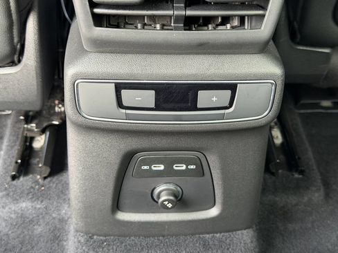 Certified 2023 Audi Q4 e-tron Premium Plus w/ Premium Plus RWD image 22
