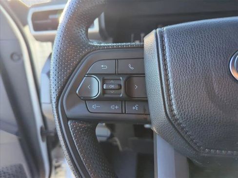 Certified 2024 Toyota Tacoma SR AWD/4WD image 16