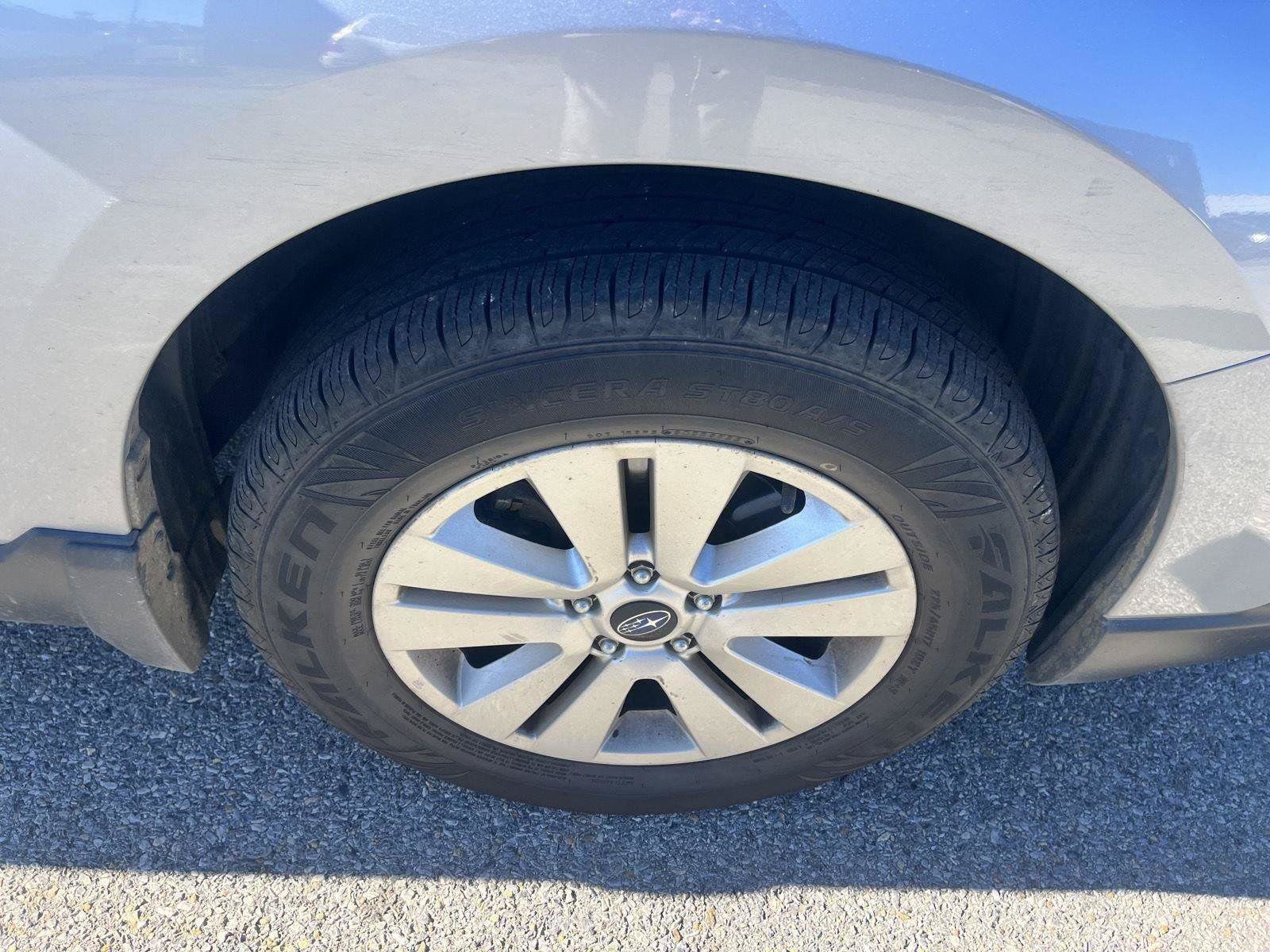 Used 2017 Subaru Outback 2.5i Premium AWD/4WD image 9
