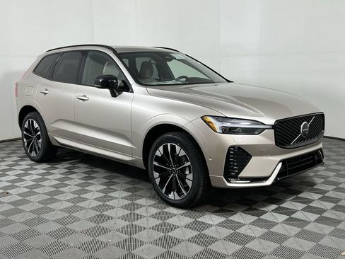 Used 2026 Volvo XC60 B5 Plus w/ Protection Package Premier AWD/4WD image 2
