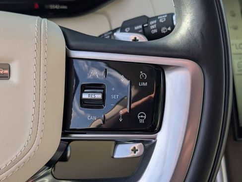 Used 2024 Land Rover Range Rover SE image 21
