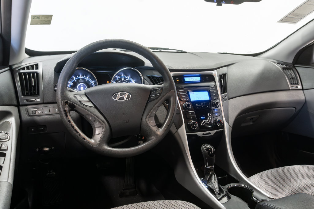 Used 2012 Hyundai Sonata GLS w/ Popular Equipment Pkg FWD image 7