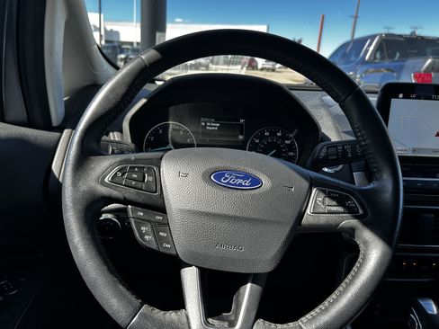 Used 2018 Ford EcoSport SE w/ SE Convenience Package image 16