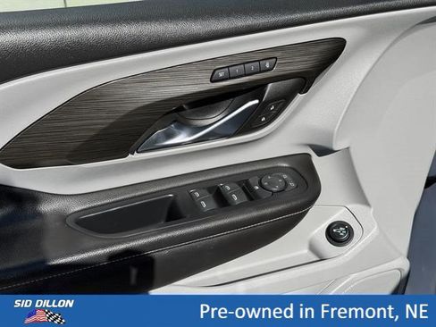 Certified 2023 GMC Terrain SLT w/ Infotainment Package II AWD/4WD image 13