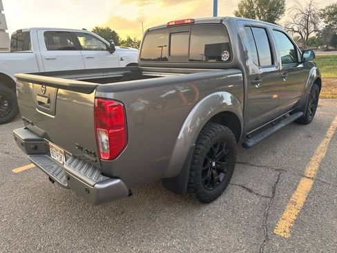Used 2021 Nissan Frontier SV w/ Midnight Edition Floor Mats AWD/4WD image 4