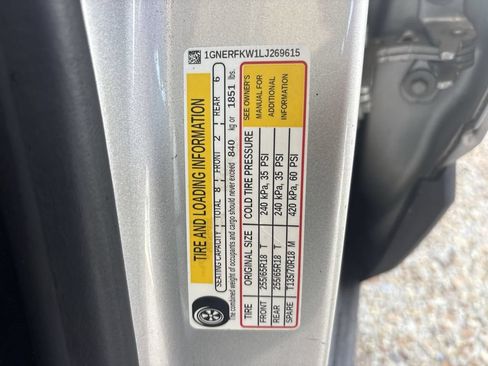 Used 2020 Chevrolet Traverse LS FWD image 33