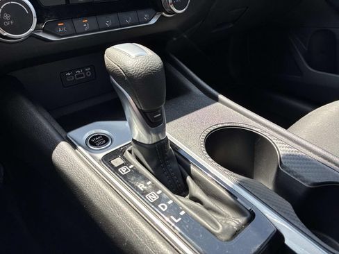Used 2025 Nissan Altima 2.5 SV FWD image 35